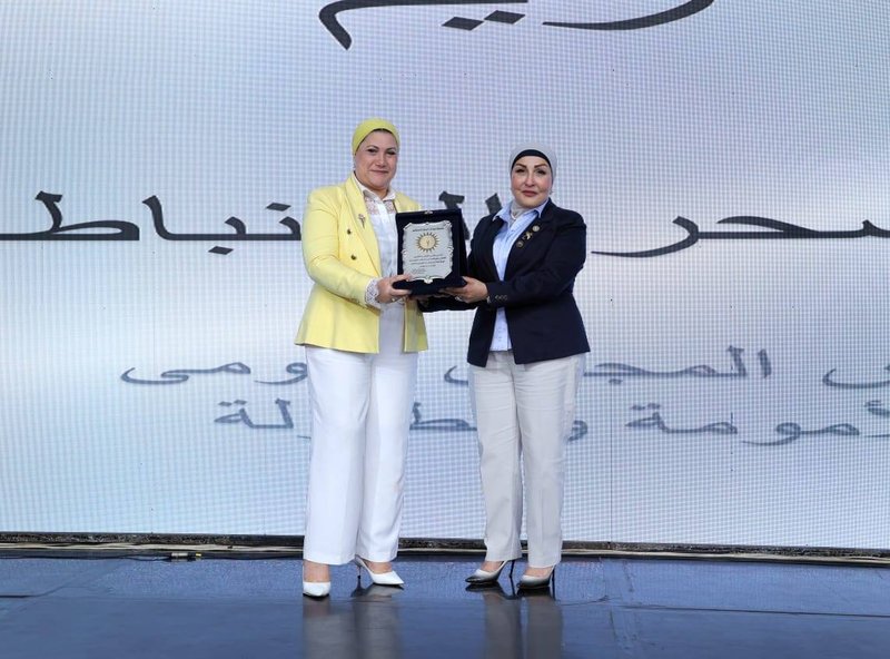 رئيسة المجلس القومي للطفولة والأمومة تشارك في احتفالية جمعية سيدات أعمال المستقبل بمناسبة مرور 25 عامًا على تأسيسها